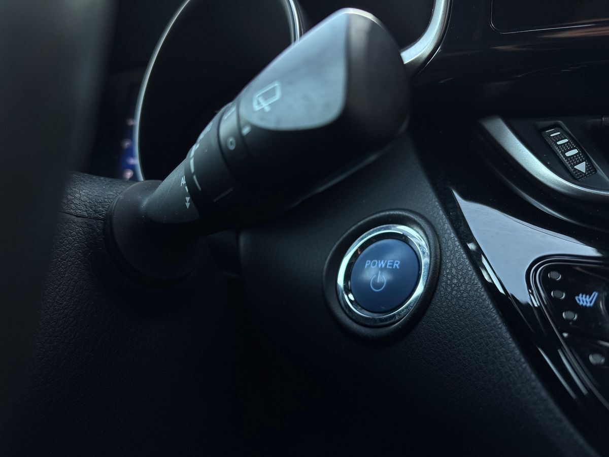 Billede af Toyota C-HR 1,8 Hybrid C-LUB Premium Selected Multidrive S 122HK 5d Aut.