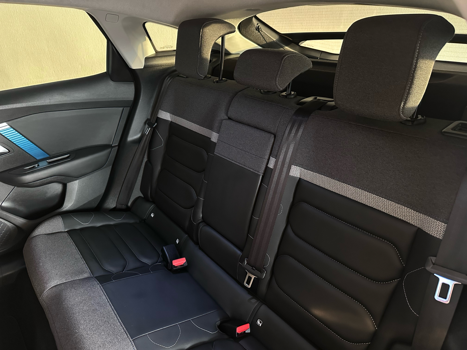 Billede af Citroën e-C4 EL Shine Sport 136HK 5d Aut.