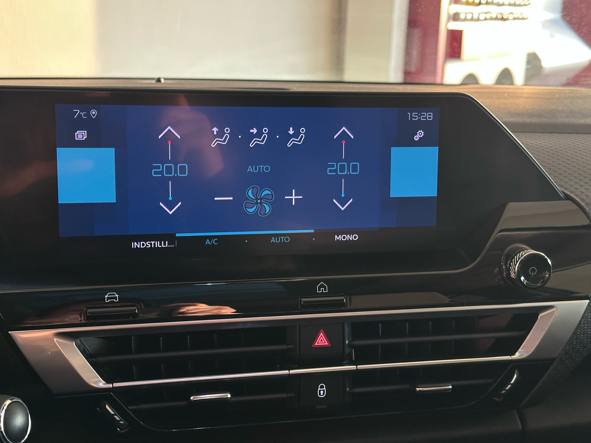 Billede af Citroën e-C4 EL Shine Sport 136HK 5d Aut.