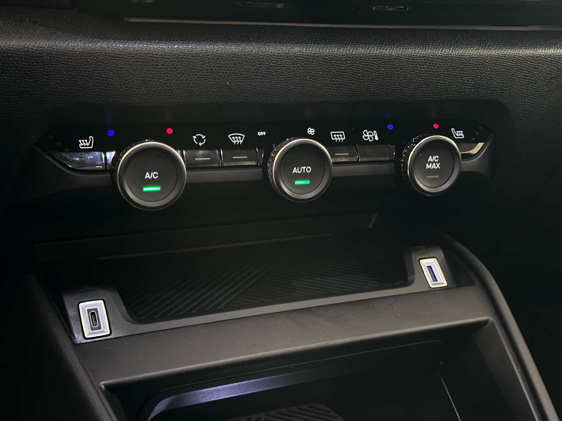 Billede af Citroën e-C4 EL Shine Sport 136HK 5d Aut.