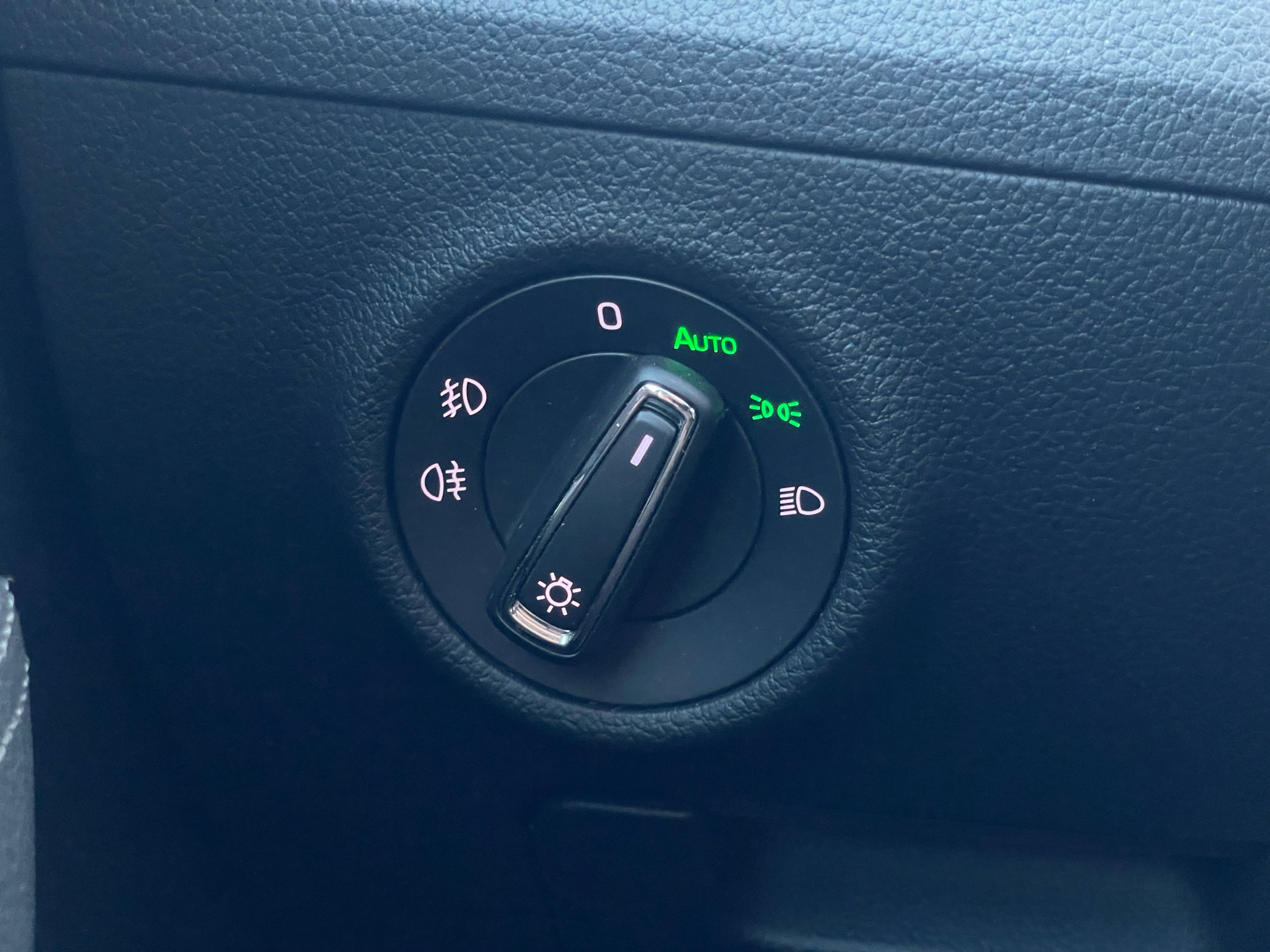 Billede af Skoda Superb Combi 1,5 TSI ACT Business Executive DSG 150HK Stc 7g Aut.