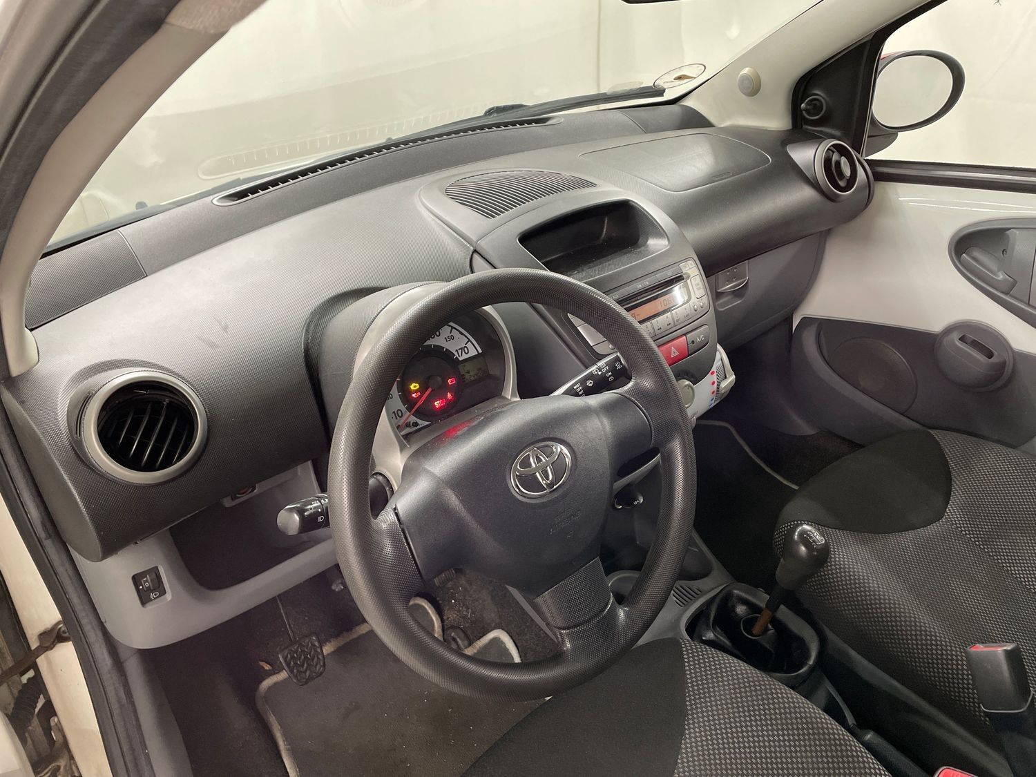 Billede af Toyota Aygo Plus 1,0 VVT-I Air VSC 68HK 5d