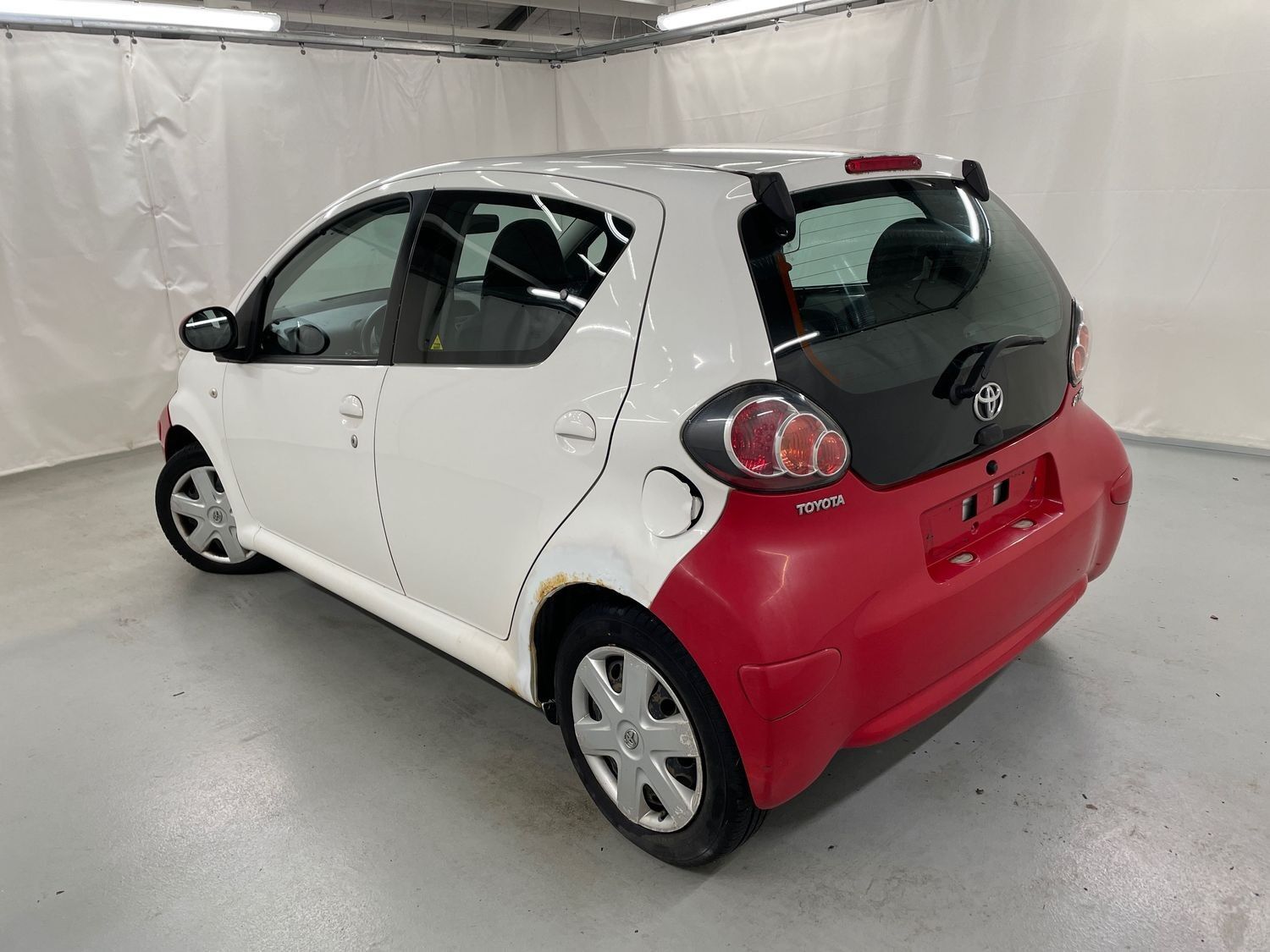 Billede af Toyota Aygo Plus 1,0 VVT-I Air VSC 68HK 5d