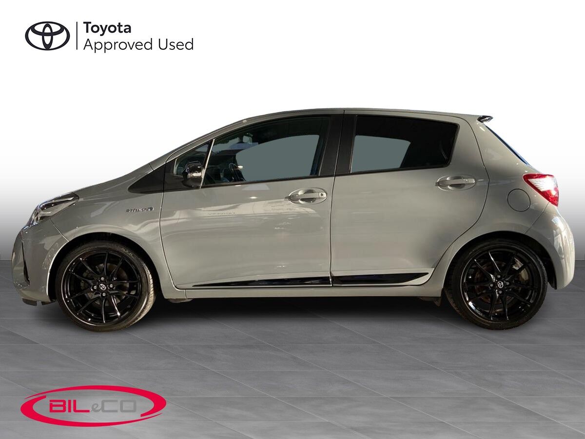 Billede af Toyota Yaris 1,5 Hybrid H3 GR Sport E-CVT 100HK 5d Trinl. Gear