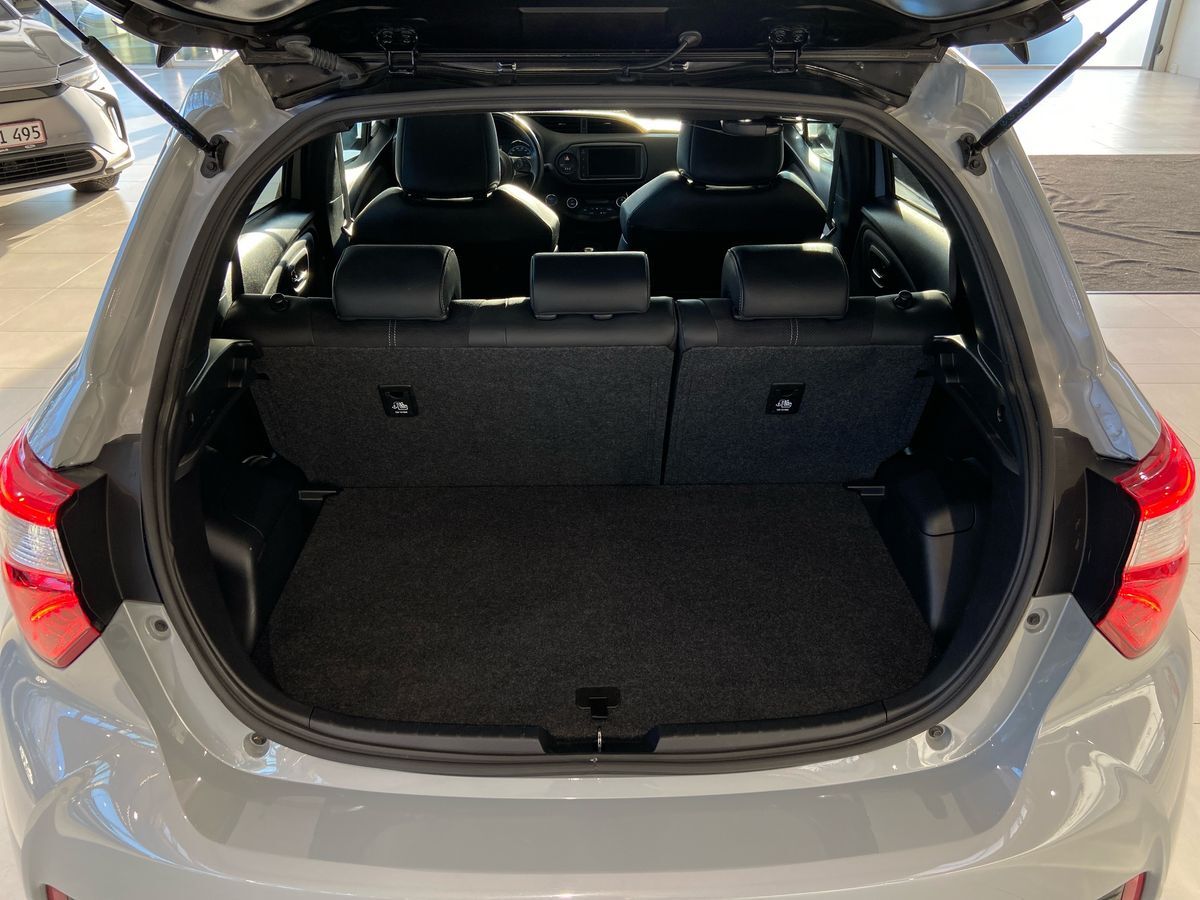 Billede af Toyota Yaris 1,5 Hybrid H3 GR Sport E-CVT 100HK 5d Trinl. Gear