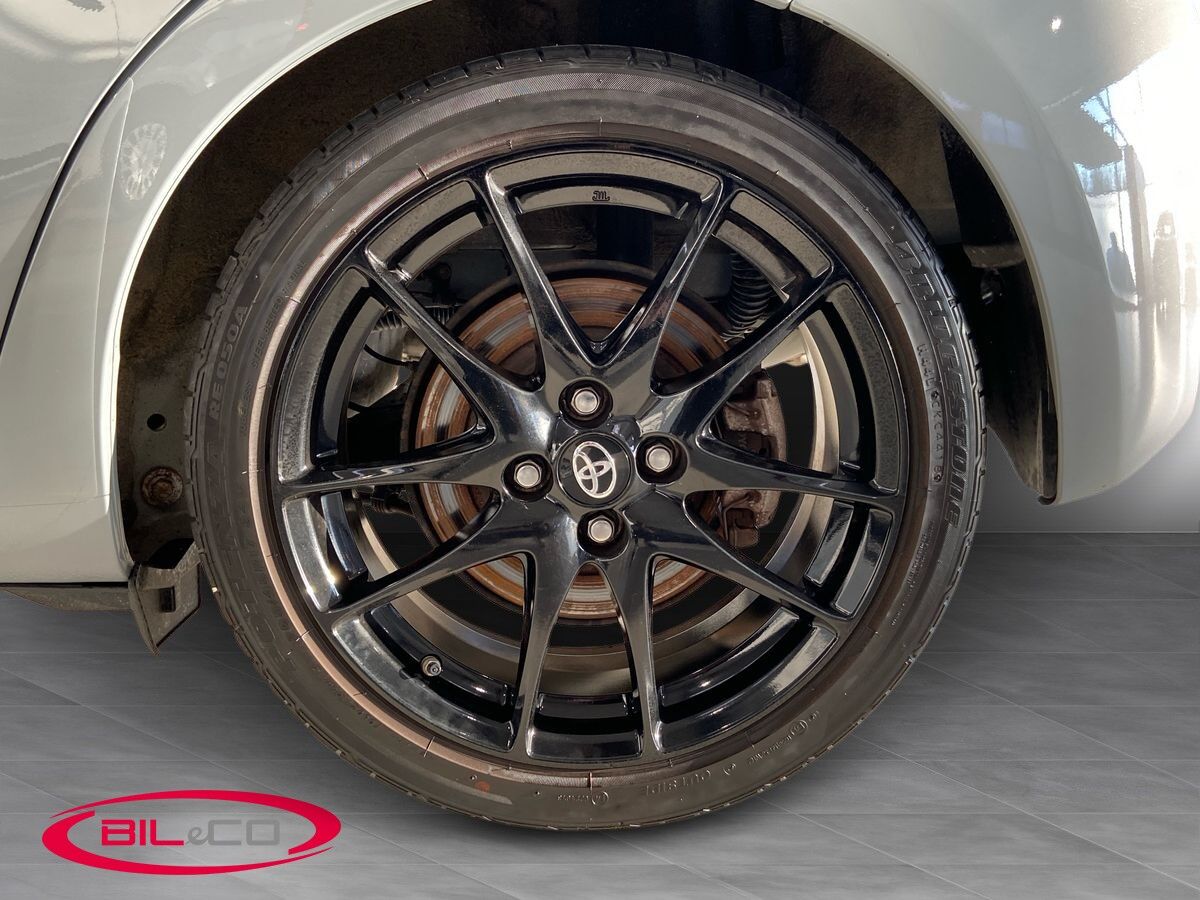 Billede af Toyota Yaris 1,5 Hybrid H3 GR Sport E-CVT 100HK 5d Trinl. Gear