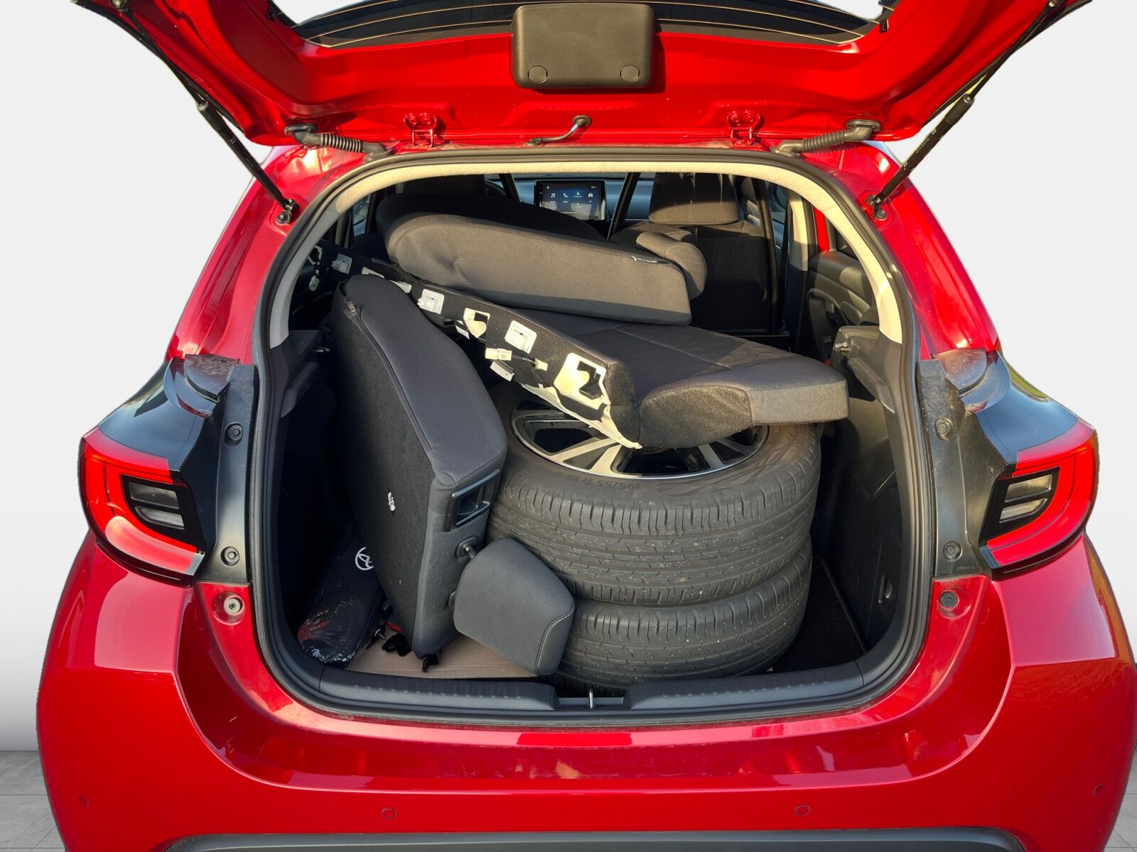 Billede af Toyota Yaris 1,5 Hybrid Style Technology 116HK 5d Trinl. Gear