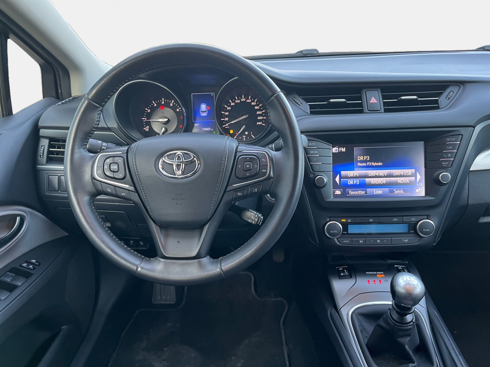 Billede af Toyota Avensis Touring Sports 1,8 VVT-I Spirit 147HK Stc 6g