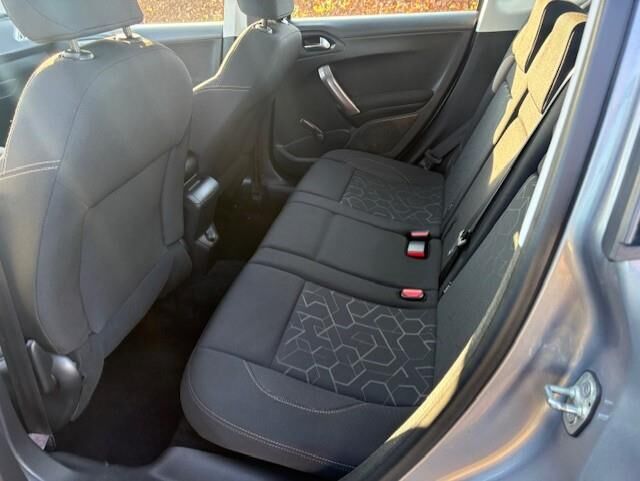 Billede af Peugeot 2008 1,2 VTi Active 82HK