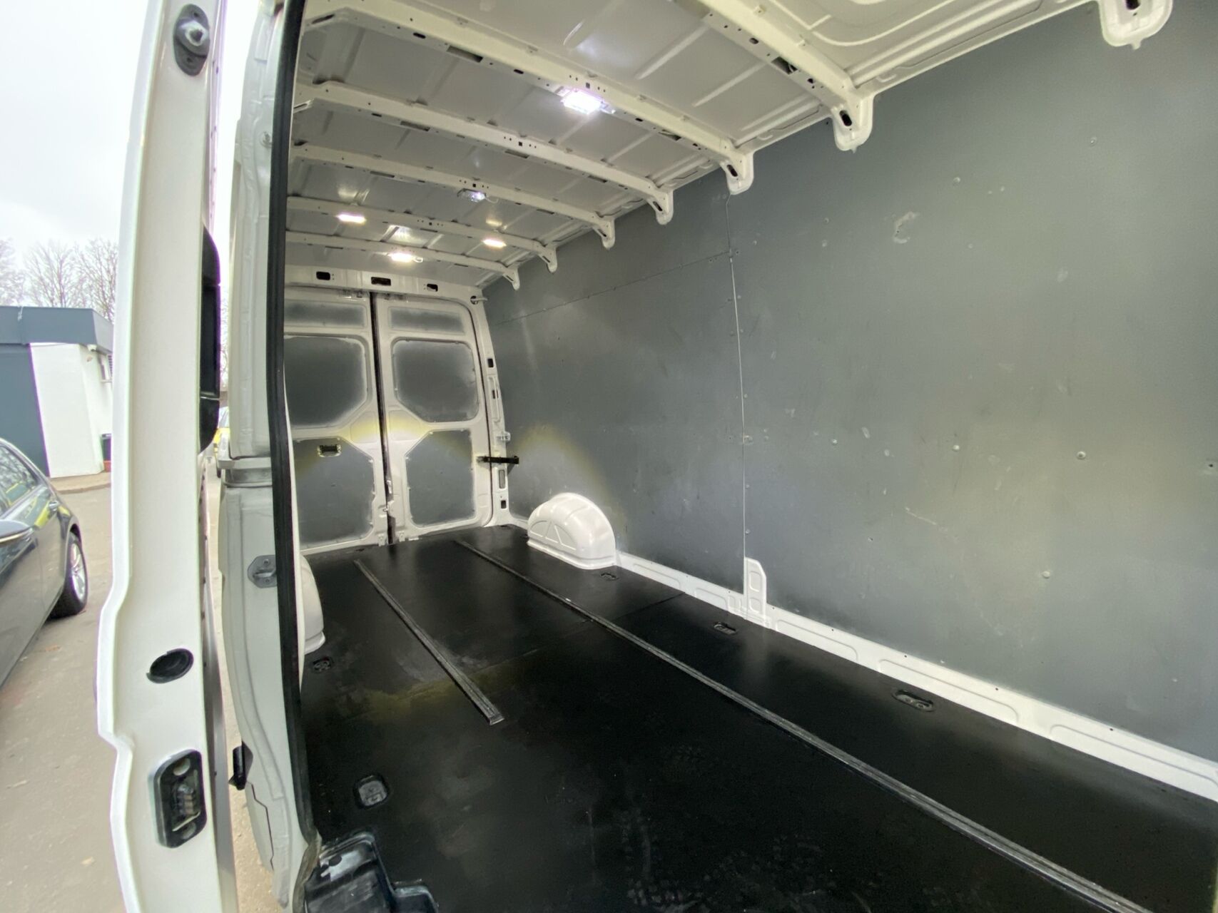 Billede af VW Crafter 30 L3H2 2,0 TDI SCR 140HK Van 6g