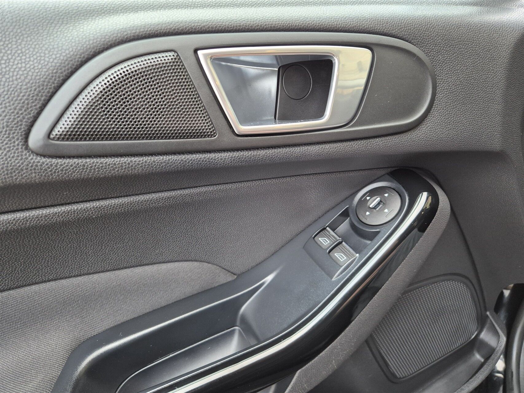 Billede af Ford Fiesta 1,0 EcoBoost Titanium Start/Stop 100HK 5d