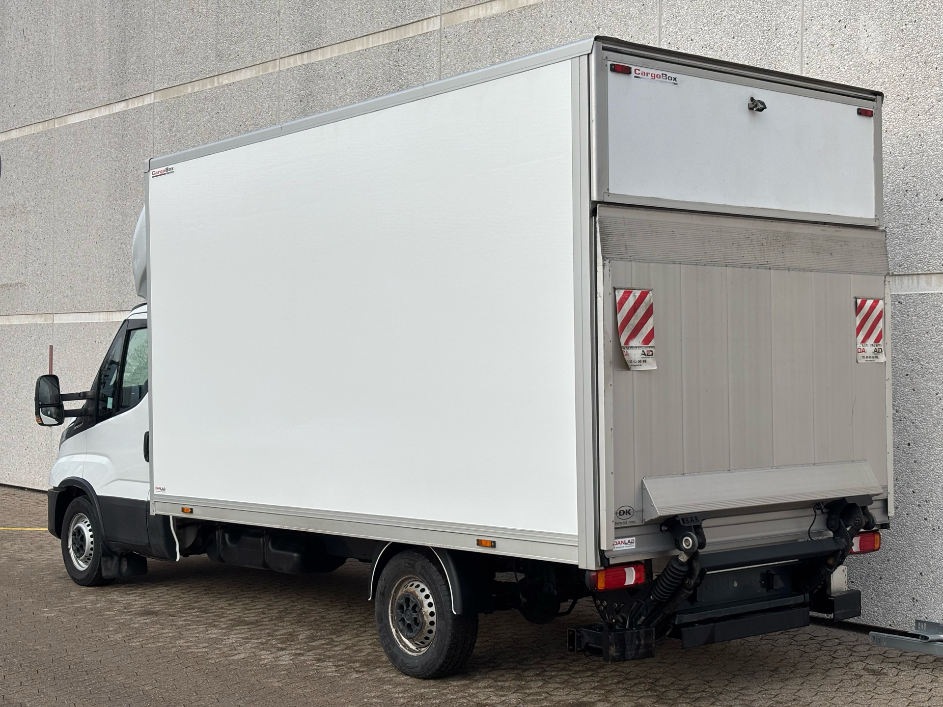 Billede af Iveco Daily 35S18 4100mm 3,0 D 180HK Ladv./Chas. 8g Aut.