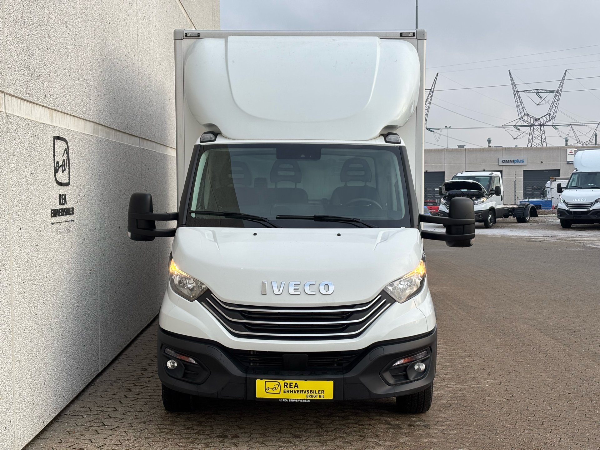 Billede af Iveco Daily 35S18 4100mm 3,0 D 180HK Ladv./Chas. 8g Aut.