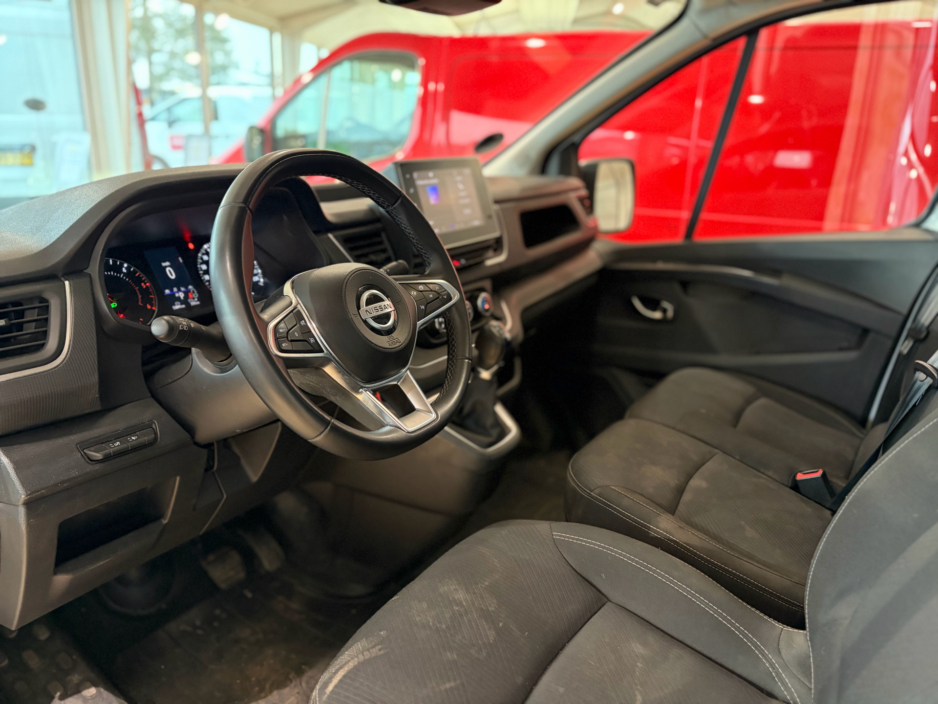 Billede af Nissan Primastar L2H1 2,0 DCi N-Connecta 170HK Van 6g Aut.