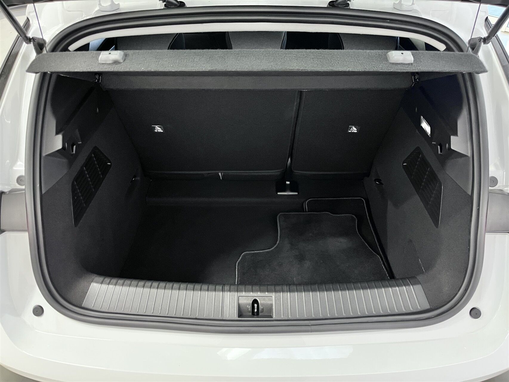 Billede af Renault Mégane E-TECH Equilibre 130HK 5d Aut.