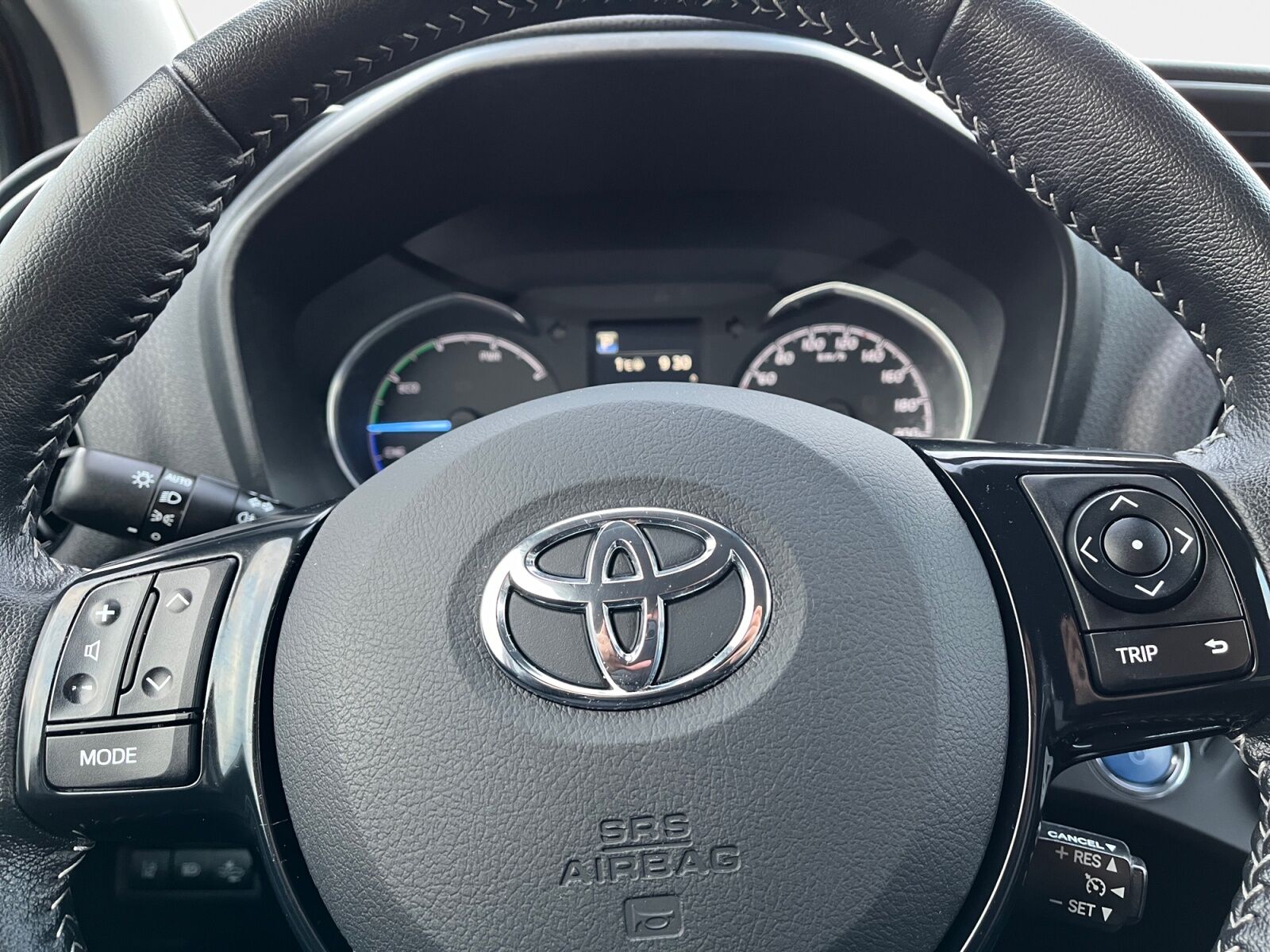 Billede af Toyota Yaris 1,5 Hybrid H2 Limited E-CVT 100HK 5d Trinl. Gear