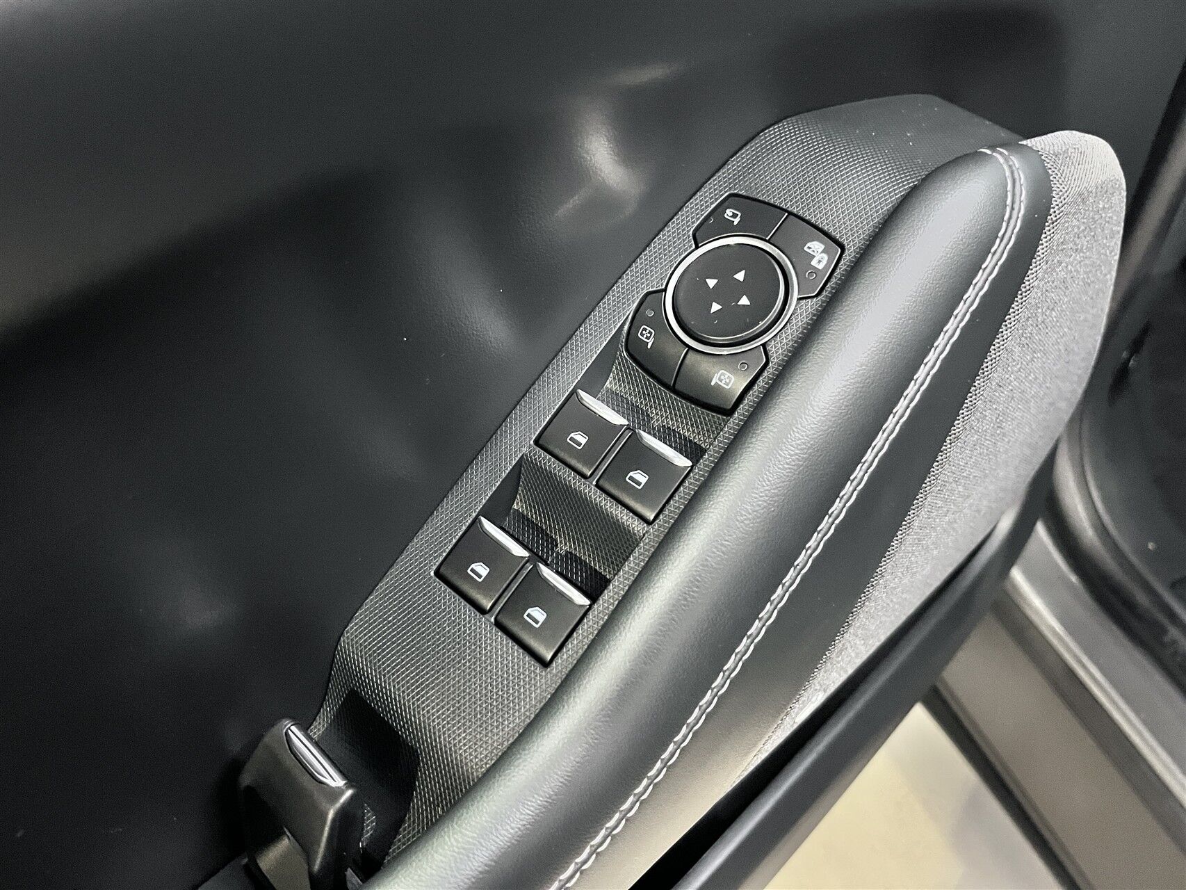 Billede af Ford Mustang Mach-E EL UR Premium 294HK 5d Aut.