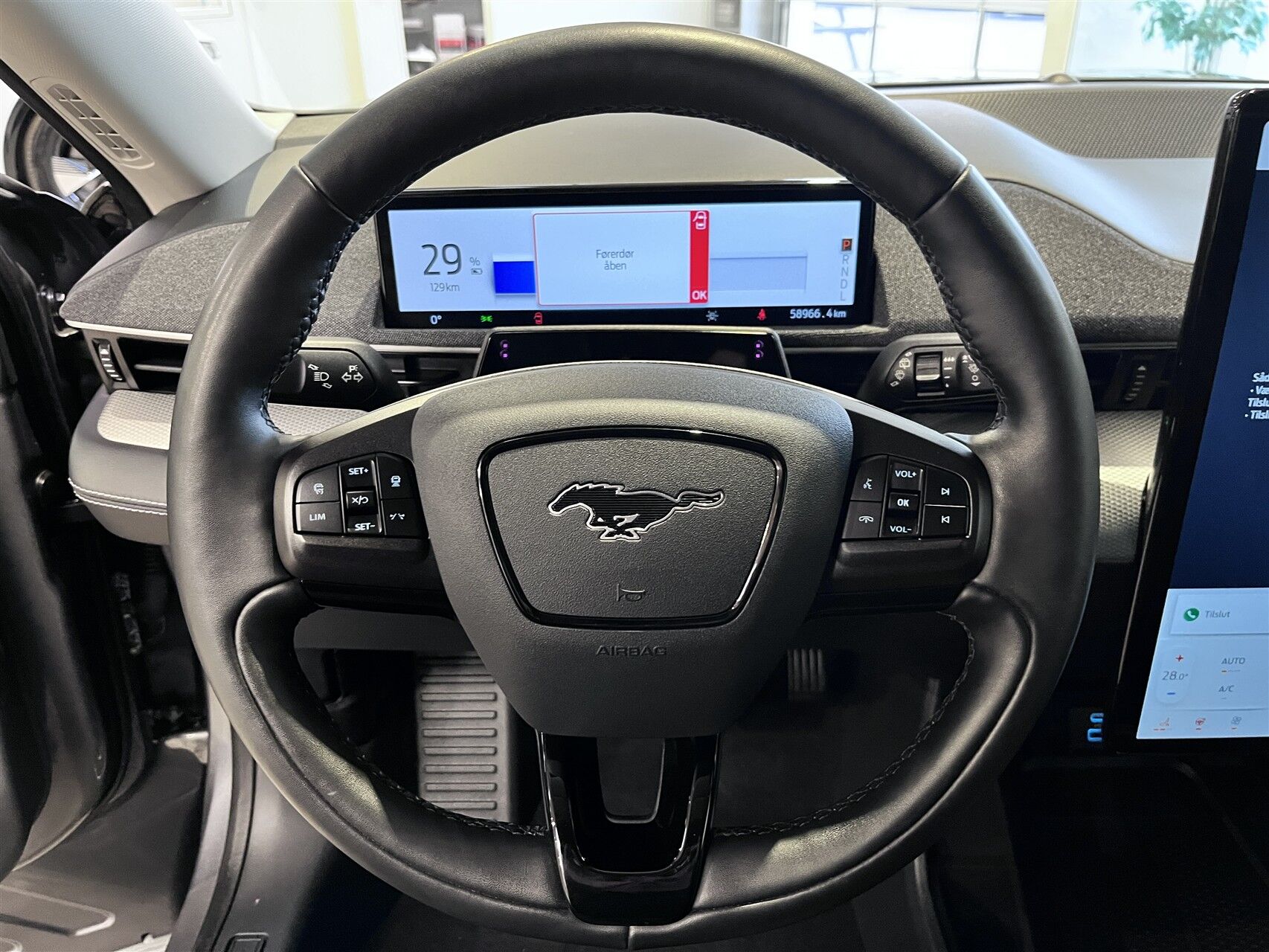 Billede af Ford Mustang Mach-E EL UR Premium 294HK 5d Aut.