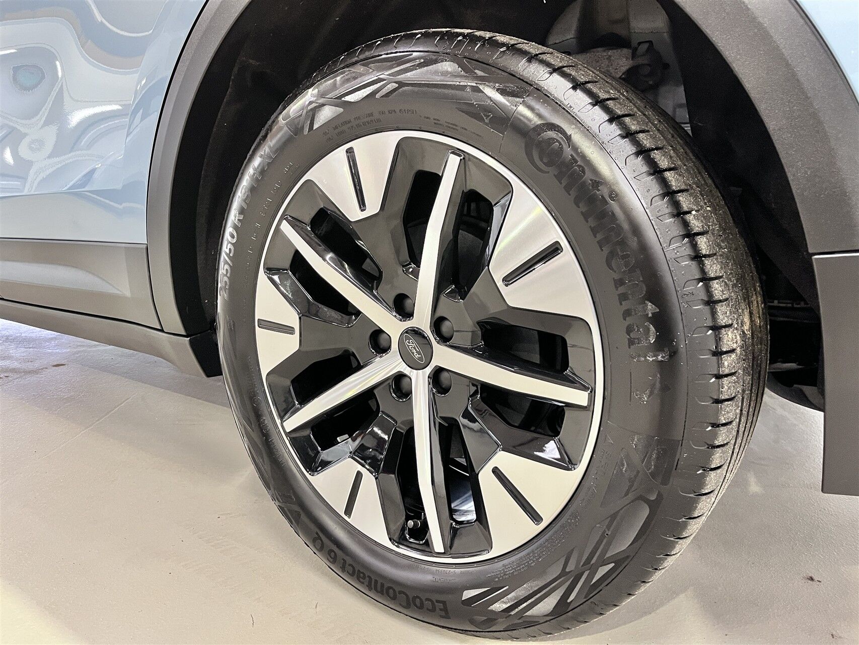 Billede af Ford Explorer EL UR Select AWD 340HK 5d Aut.