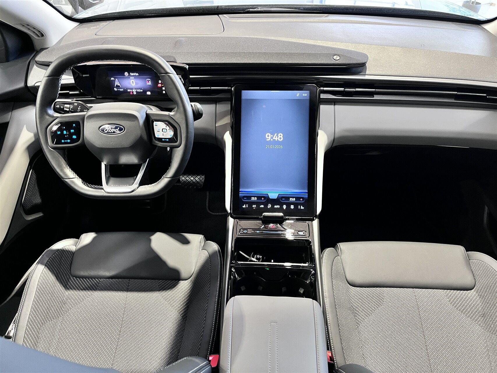 Billede af Ford Explorer EL UR Select AWD 340HK 5d Aut.