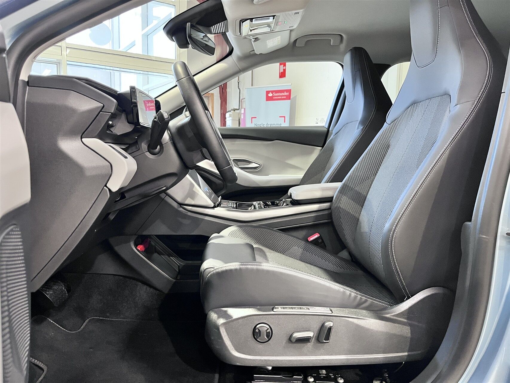 Billede af Ford Explorer EL UR Select AWD 340HK 5d Aut.