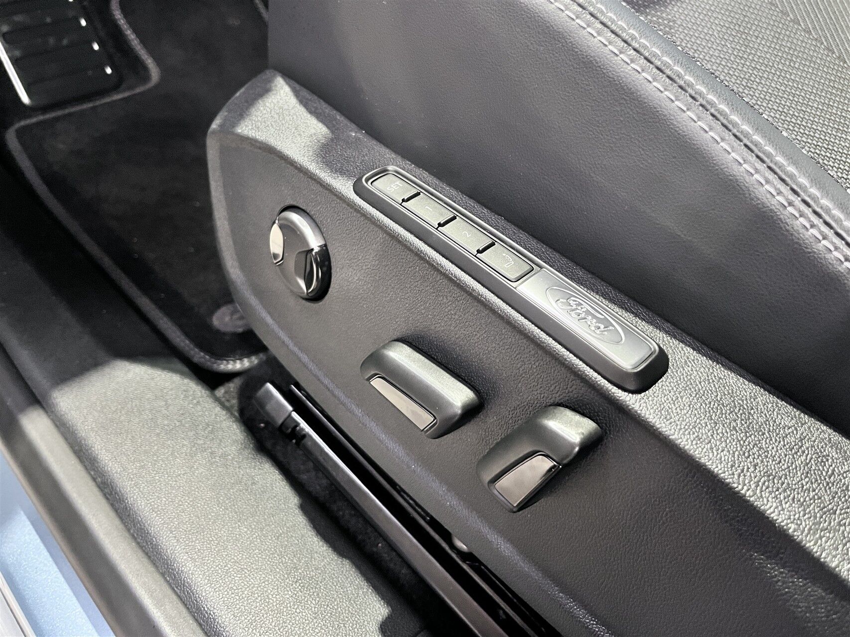 Billede af Ford Explorer EL UR Select AWD 340HK 5d Aut.