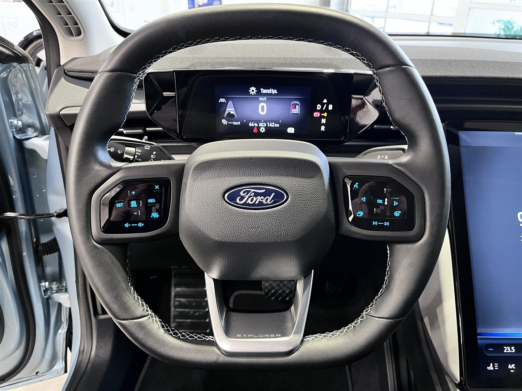 Billede af Ford Explorer EL UR Select AWD 340HK 5d Aut.