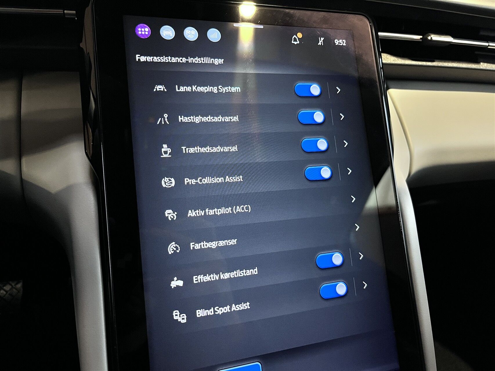 Billede af Ford Explorer EL UR Select AWD 340HK 5d Aut.