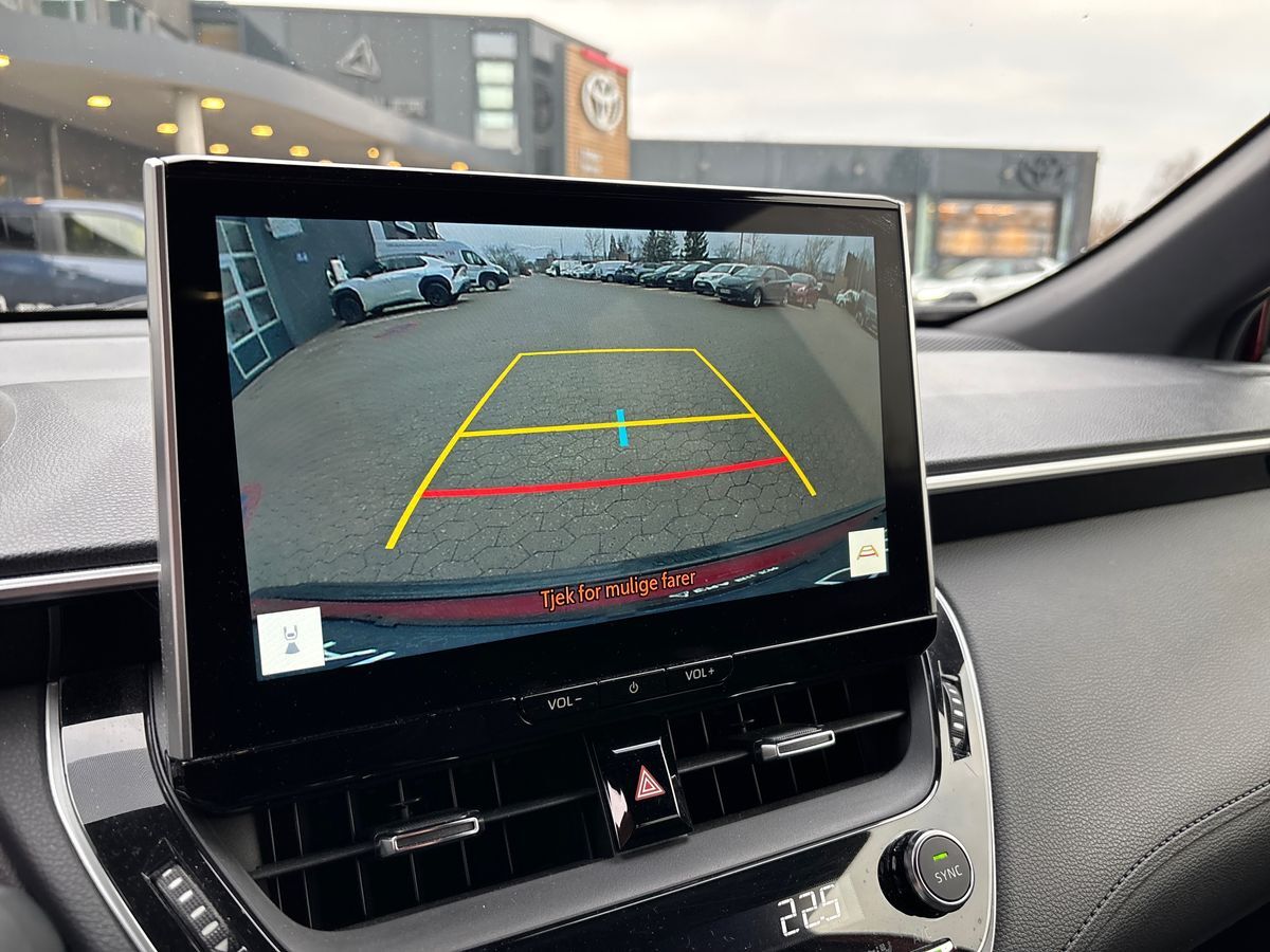 Billede af Toyota Corolla Cross 2,0 Hybrid Style Comfort E-CVT 197HK 5d Aut.