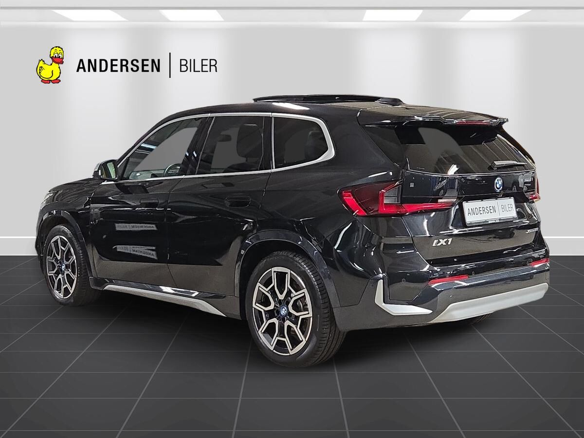 Billede af BMW iX1 xDrive30 EL xLine 4x4 313HK 5d Aut.