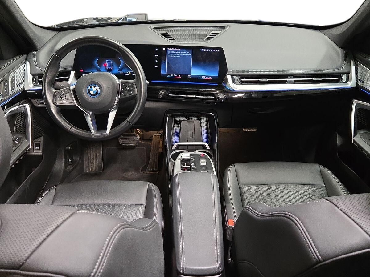 Billede af BMW iX1 xDrive30 EL xLine 4x4 313HK 5d Aut.