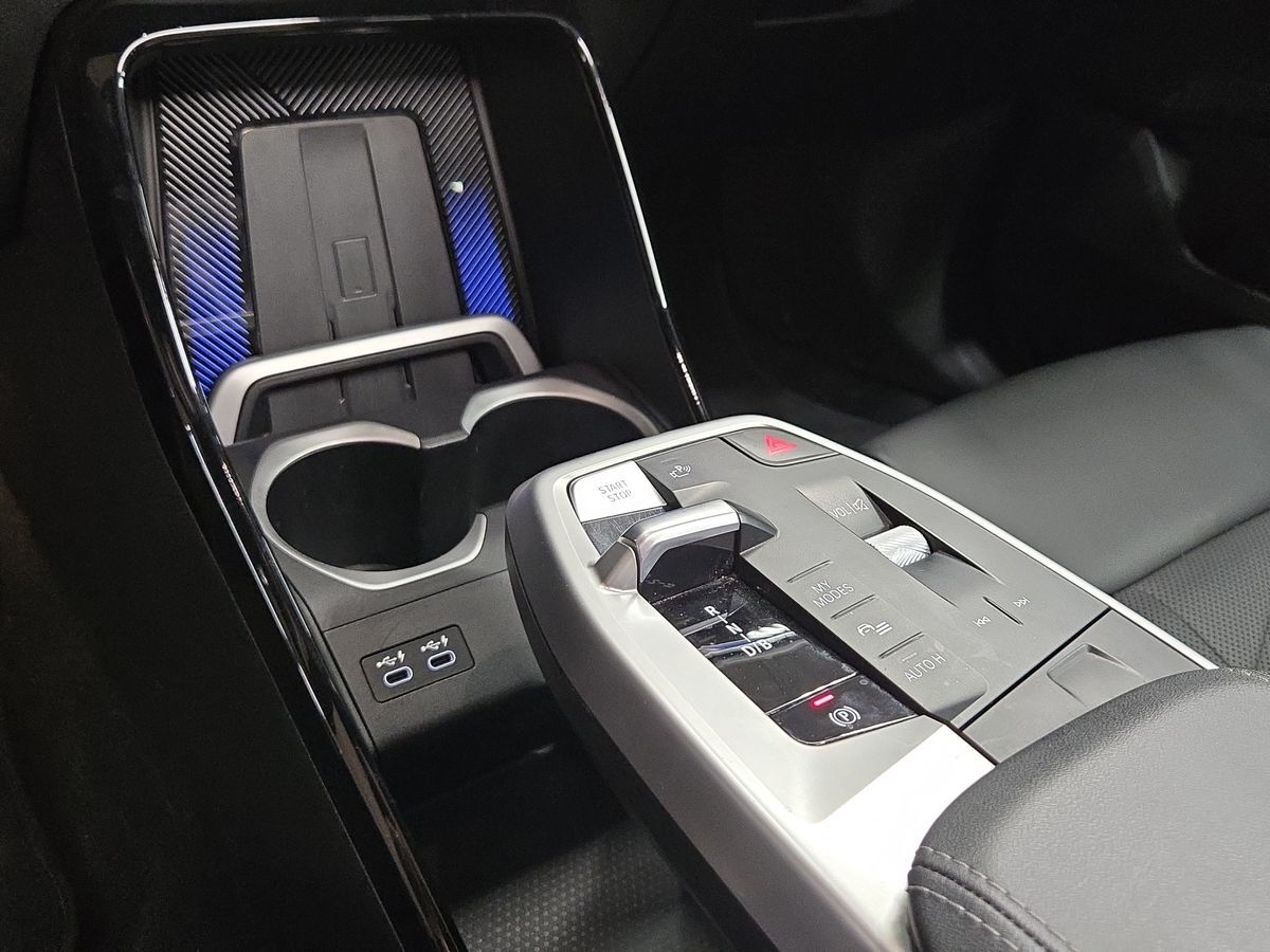 Billede af BMW iX1 xDrive30 EL xLine 4x4 313HK 5d Aut.