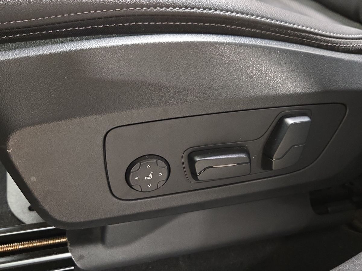 Billede af BMW iX1 xDrive30 EL xLine 4x4 313HK 5d Aut.