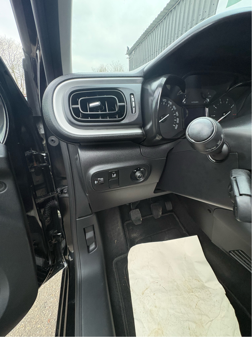 Billede af Citroën C3 1,2 PureTech Iconic Limited start/stop 82HK 5d