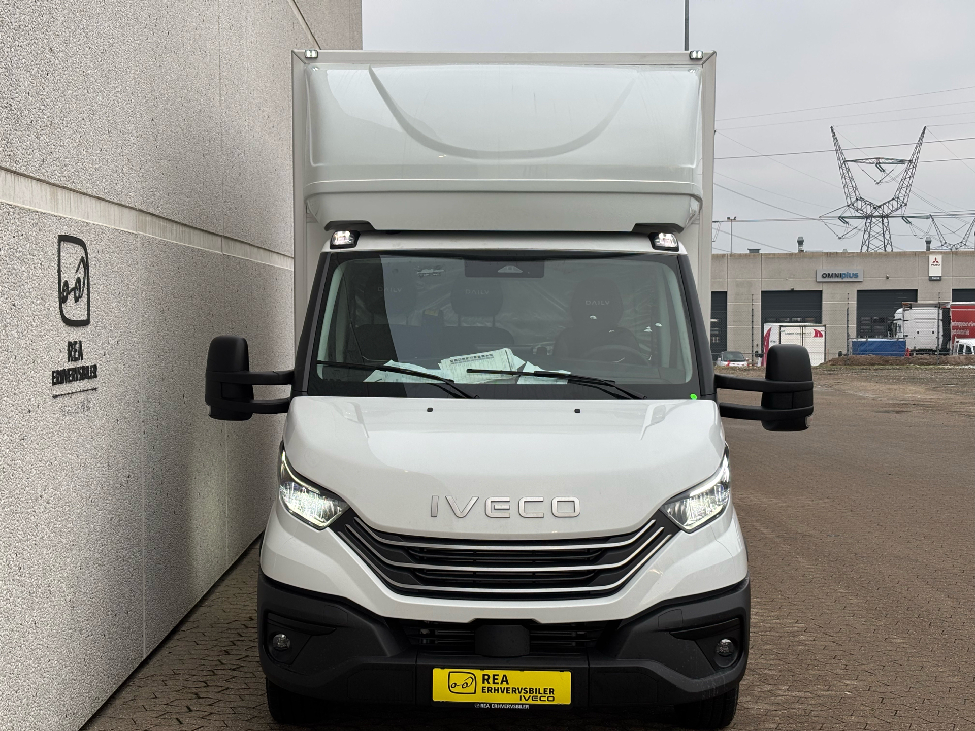 Billede af Iveco Daily 35S18 4100mm 3,0 D 180HK Ladv./Chas. 8g Aut.