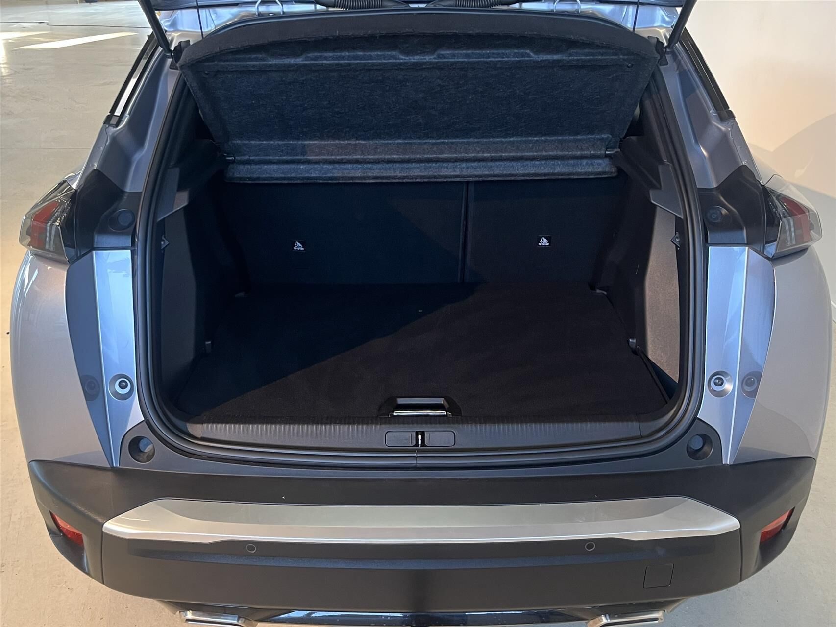 Billede af Peugeot 2008 1,2 PureTech Allure Pack EAT8 130HK 5d 8g Aut.