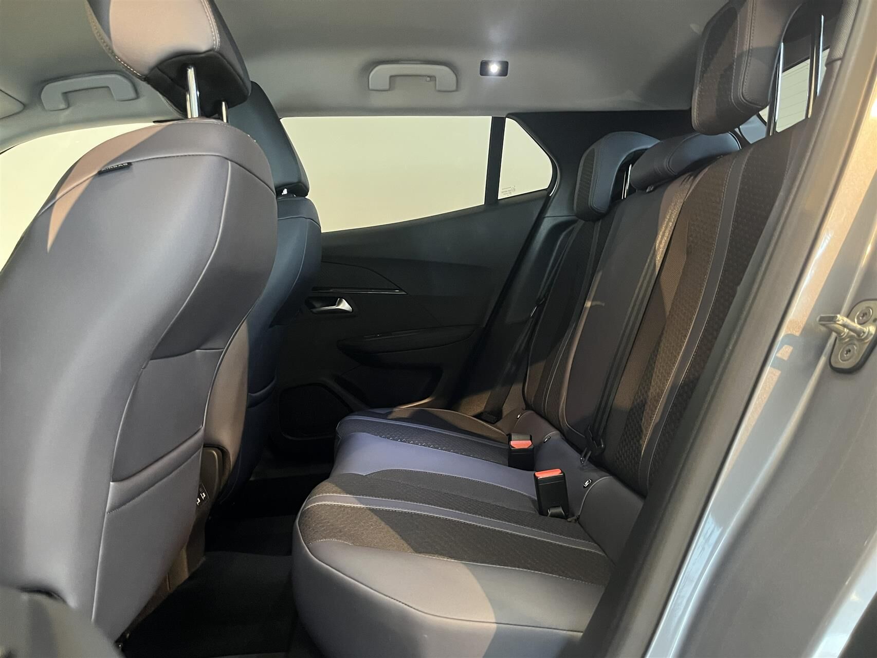 Billede af Peugeot 2008 1,2 PureTech Allure Pack EAT8 130HK 5d 8g Aut.