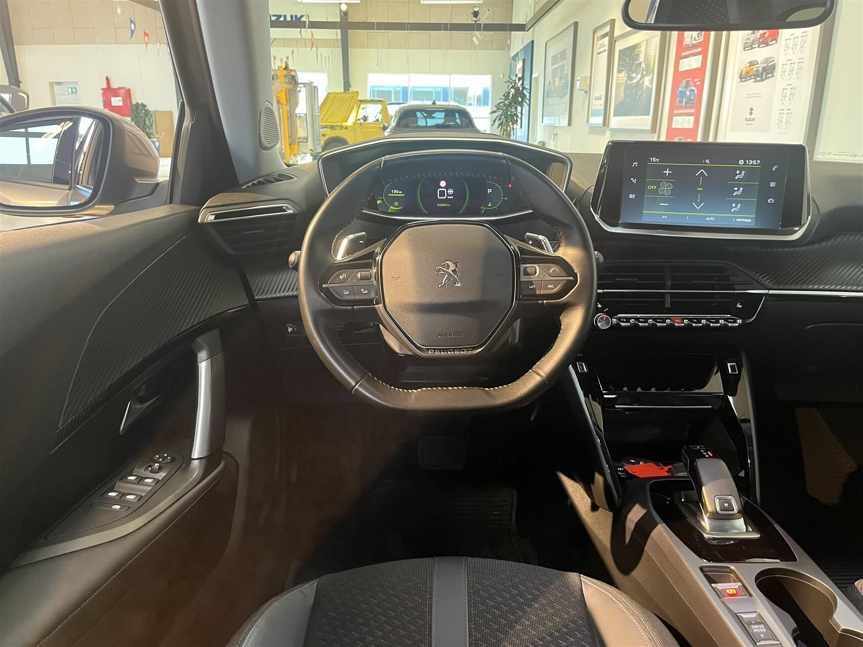 Billede af Peugeot 2008 1,2 PureTech Allure Pack EAT8 130HK 5d 8g Aut.