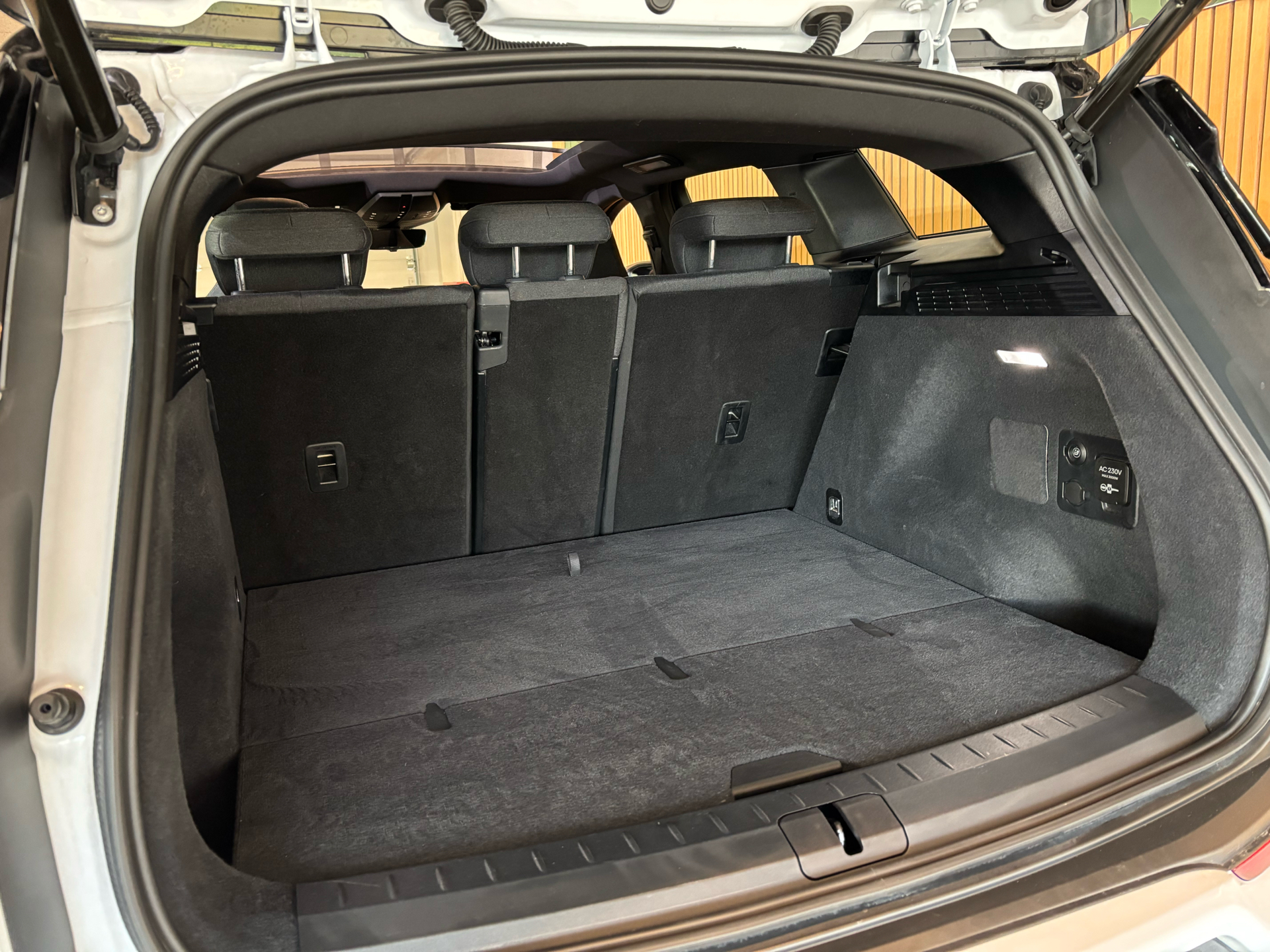 Billede af Fisker Ocean EL 4x4 478HK 5d Aut.