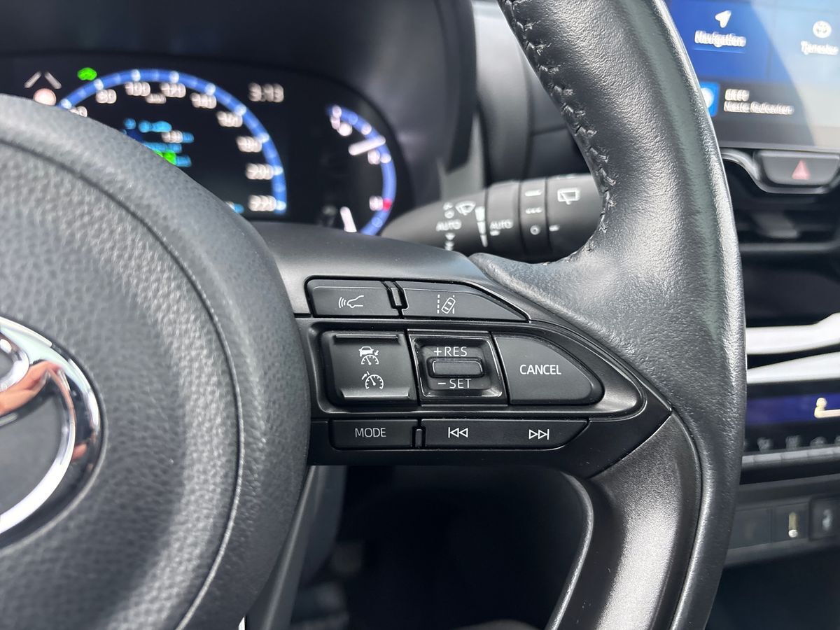 Billede af Toyota Yaris Cross 1,5 Hybrid Style 116HK 5d Trinl. Gear