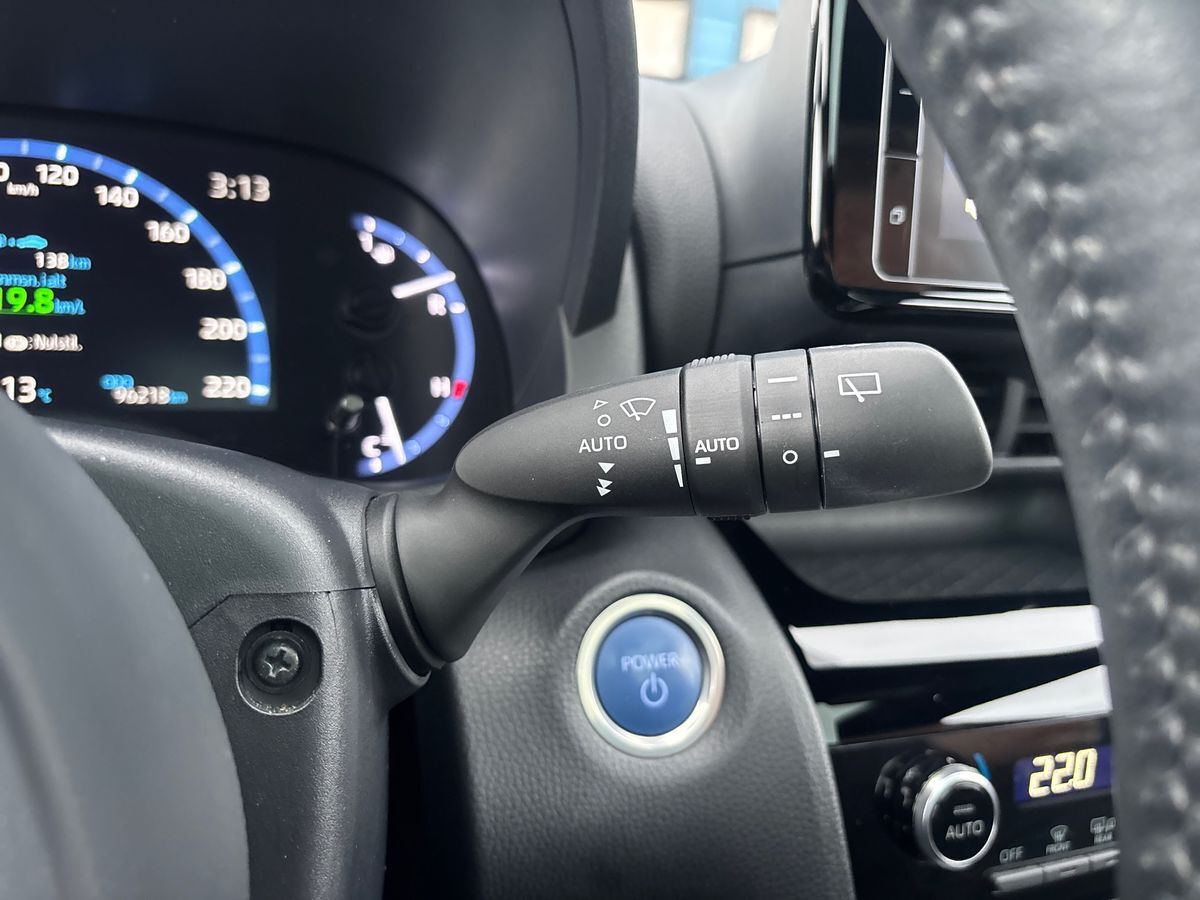 Billede af Toyota Yaris Cross 1,5 Hybrid Style 116HK 5d Trinl. Gear