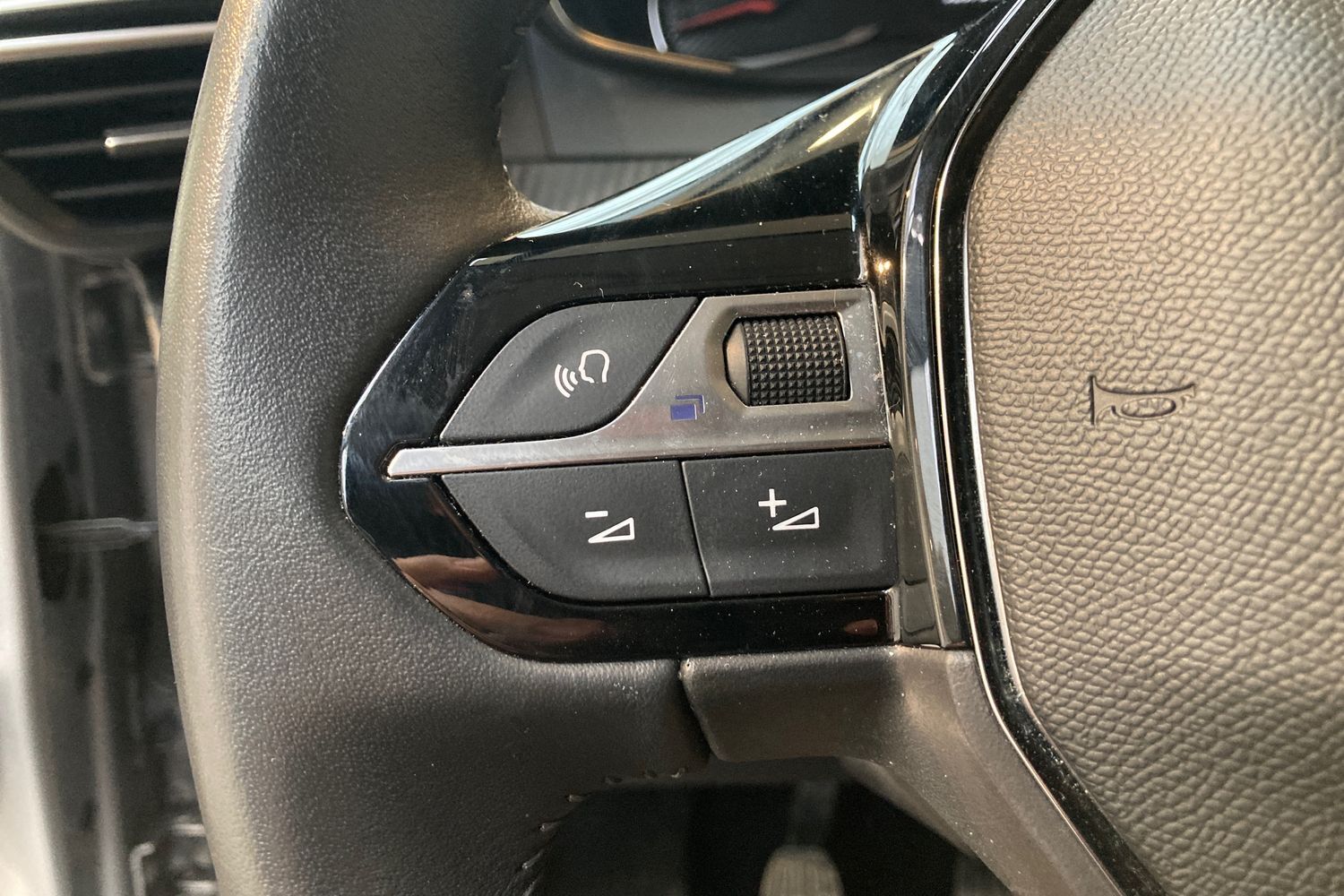 Billede af Peugeot 208 1,2 PureTech Active Pack 75HK 5d