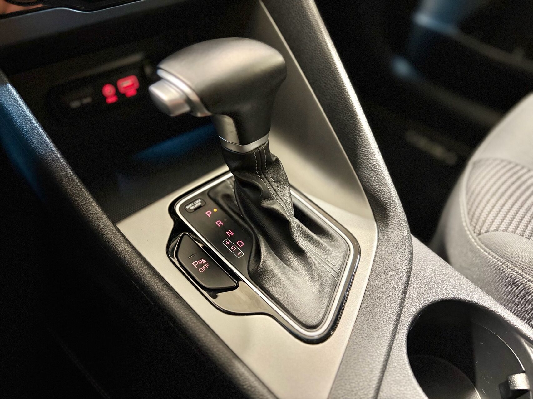 Billede af Kia Niro 1,6 GDI HEV  Hybrid Comfort DCT 141HK 5d 6g Aut.