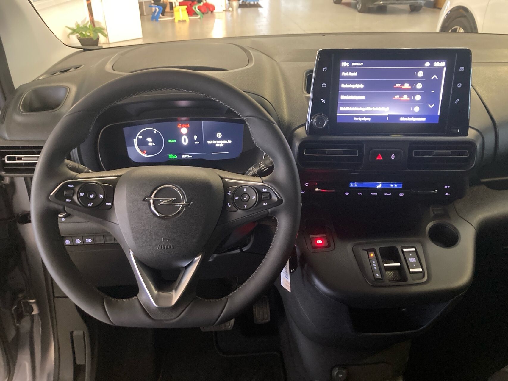 Billede af Opel Combo-e Life L1 EL Elegance+ 136HK Aut.