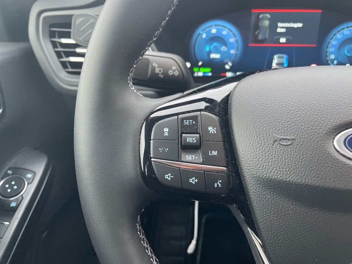 Billede af Ford Kuga 2,5 Plugin-hybrid Active X CVT 243HK 5d Aut.