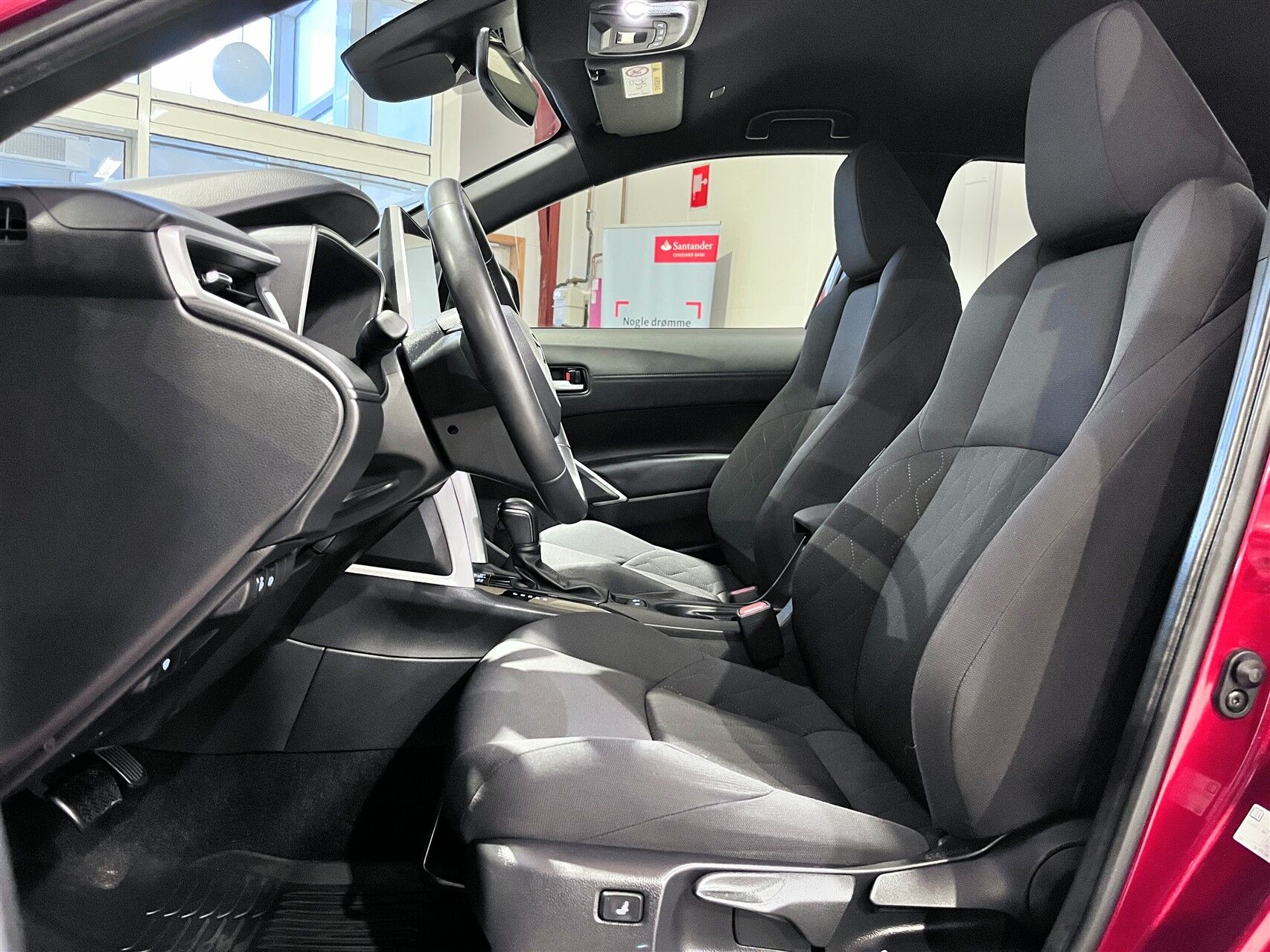 Billede af Toyota Corolla Cross 2,0 Hybrid Active E-CVT 197HK 5d Aut.