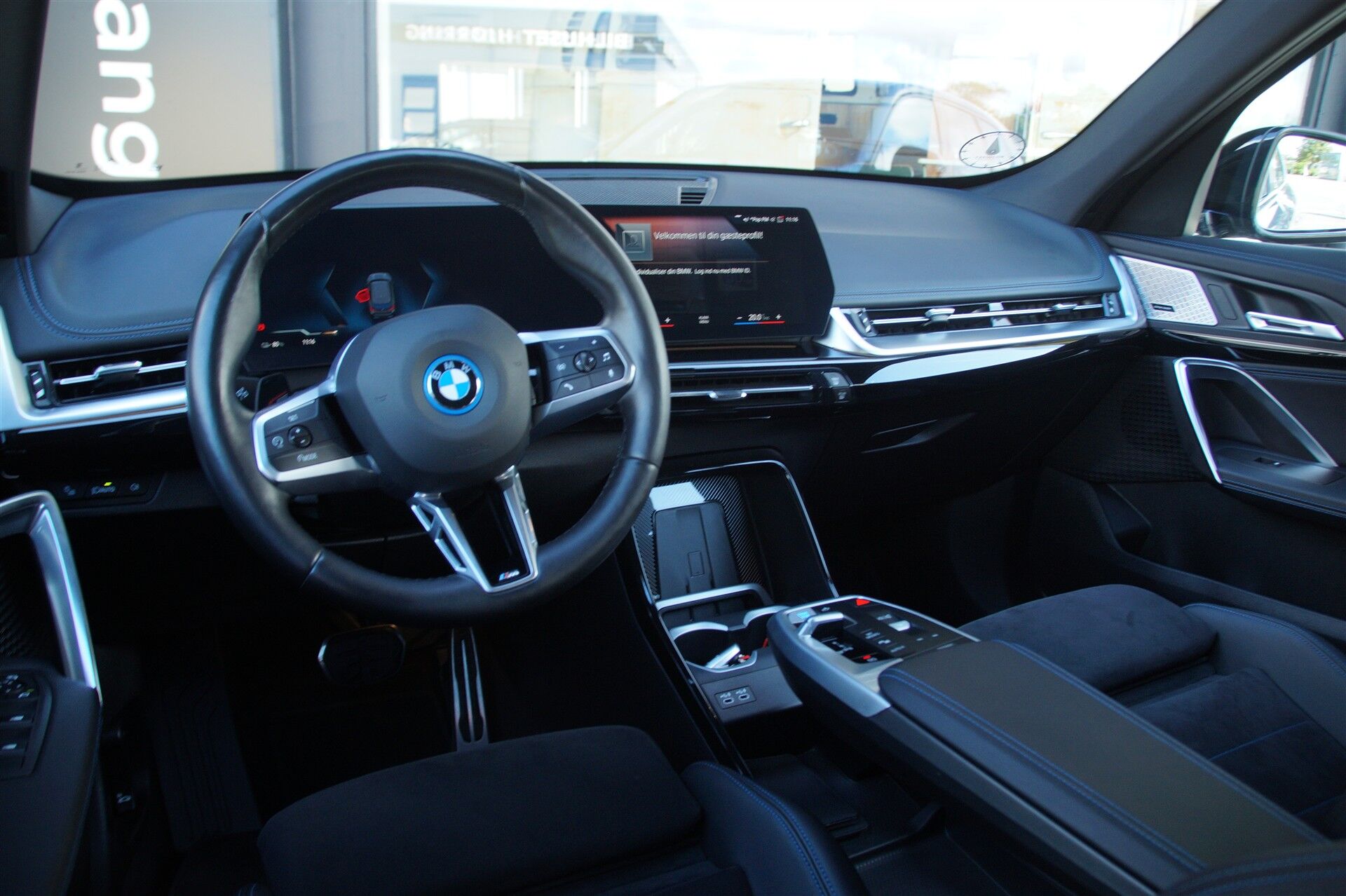 Billede af BMW iX1 xDrive30 EL M-Sport 4x4 313HK 5d Aut.