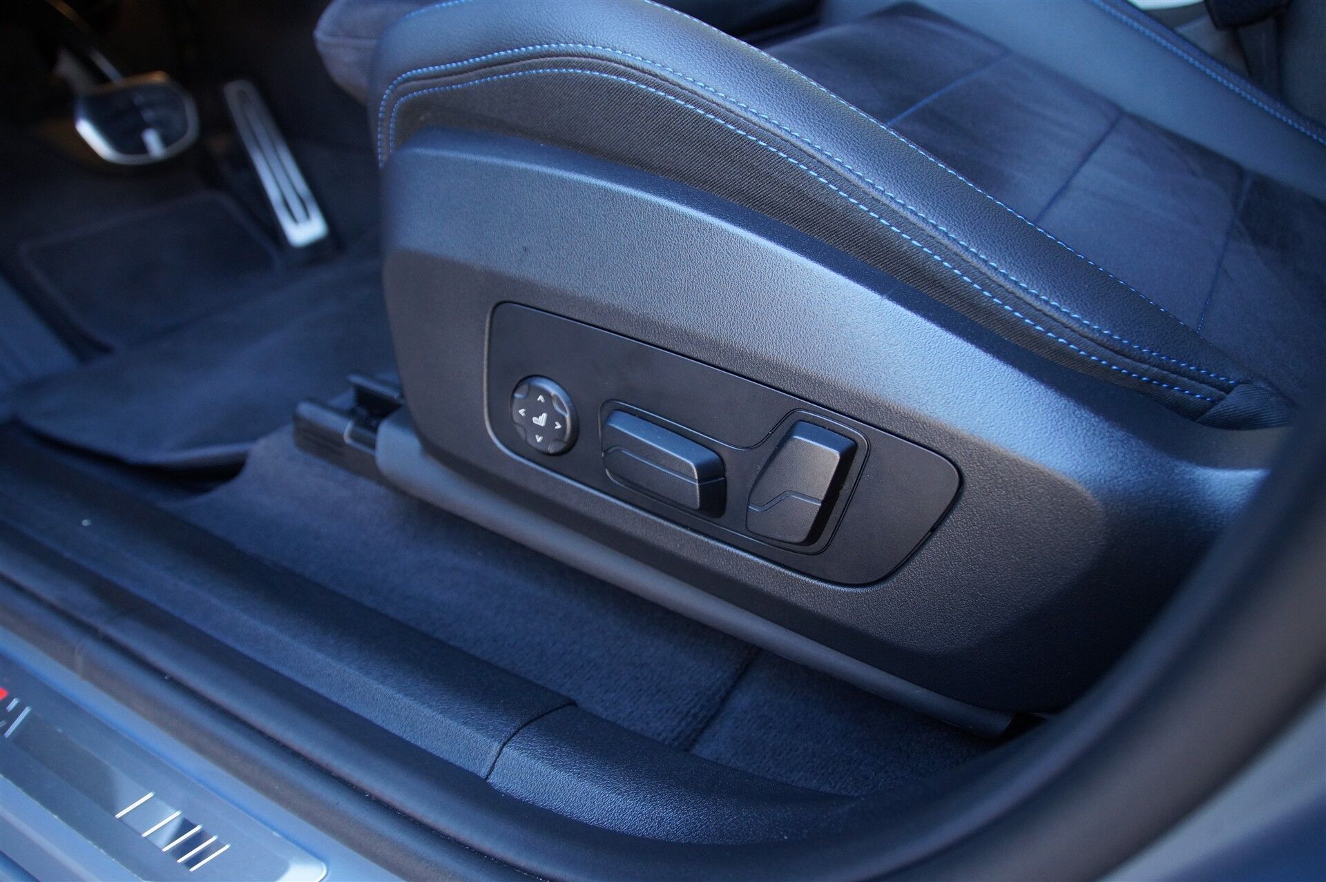 Billede af BMW iX1 xDrive30 EL M-Sport 4x4 313HK 5d Aut.