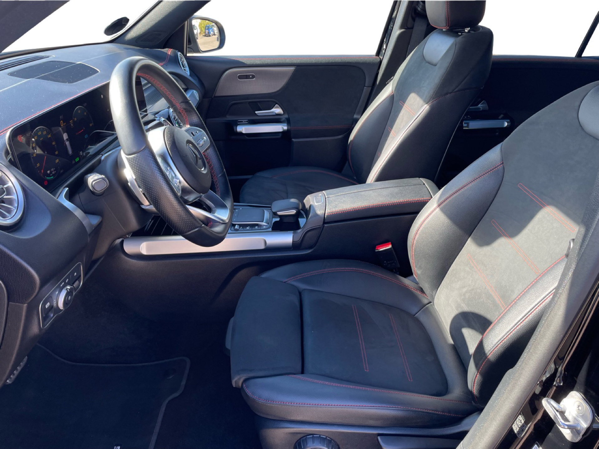 Billede af Mercedes-Benz EQB 350 EL AMG Edition 4Matic 292HK 5d Aut.