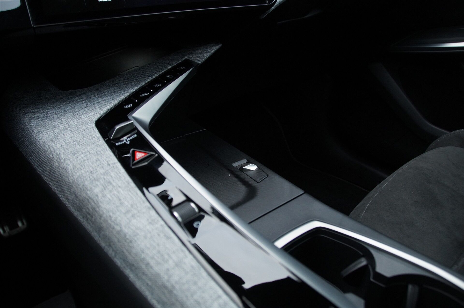 Billede af Peugeot e-5008 EL GT Pack 210HK 5d Aut.